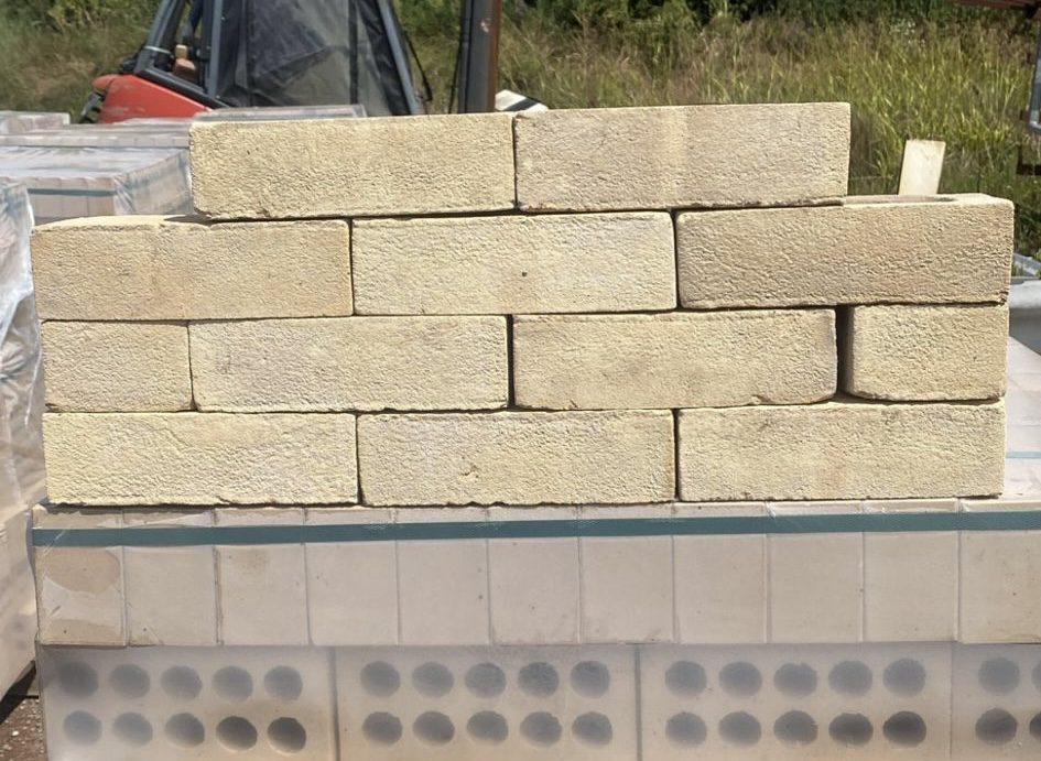Ibstock Bradgate Multi Cream Offshades